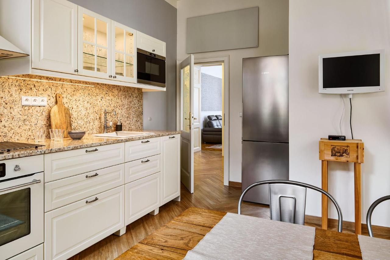 Pragueone Apartment,A/C,Terrace Exterior photo